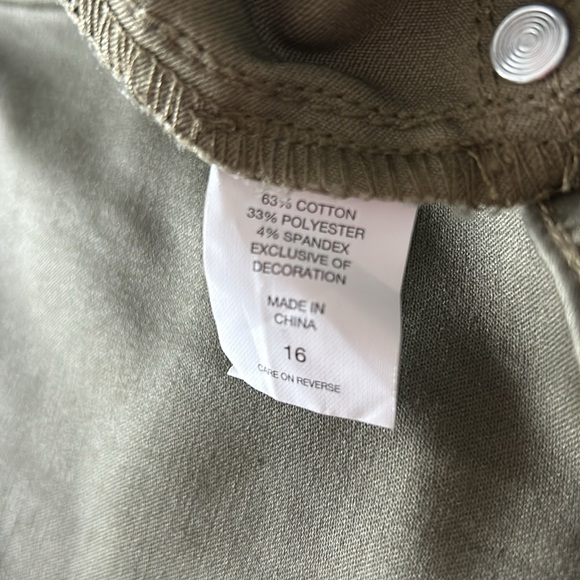 NY & Company crop pants - Picture 4 of 5